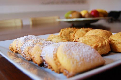 PANADES Y ROBIOLS - panades i rabiols - Hotel Rural Mallorca Monnaber Nou