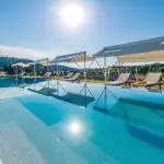 Galería de Fotos - pool garden house 2018 parasoles 4 - Hotel Rural Mallorca Monnaber Nou